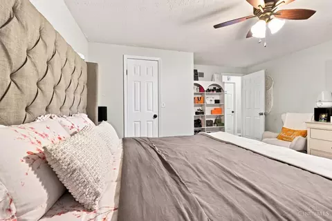 Bedroom - 5369 Edger Dr, Cincinnati, OH 45239 photo 9 of 12