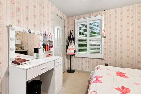 Bedroom - 5369 Edger Dr, Cincinnati, OH 45239 photo 7 of 12
