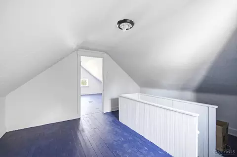 Entry Way - 3238 Gilbert Ave, Cincinnati, OH 45207 photo 4 of 4
