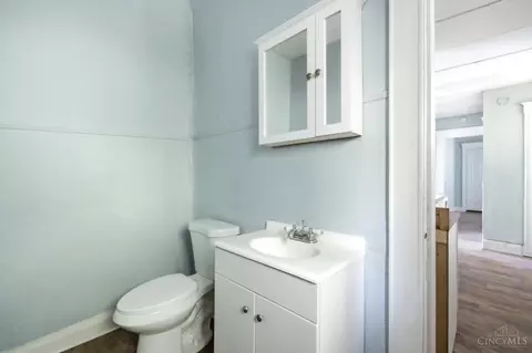 Bath - 3238 Gilbert Ave, Cincinnati, OH 45207 photo 1 of 2