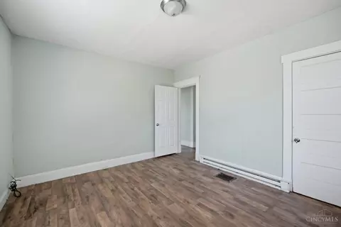 Bedroom - 3238 Gilbert Ave, Cincinnati, OH 45207 photo 3 of 7