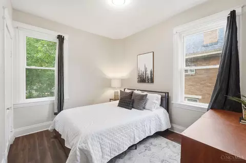 Bedroom - 3626 Bevis Ave, Cincinnati, OH 45207 photo 3 of 9