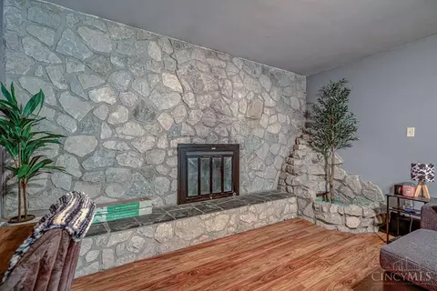 Living - 390 Timrick, Monroe, OH 45050 photo 5 of 5