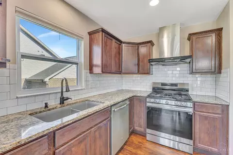 Kitchen - 903 Ryan Ct, Monroe, OH 45050 photo 4 of 5