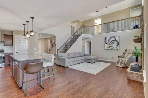 Entry Way - 903 Ryan Ct, Monroe, OH 45050 photo 2 of 4