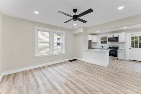 Living - 6813 Merwin Ave, Cincinnati, OH 45227 photo 3 of 7