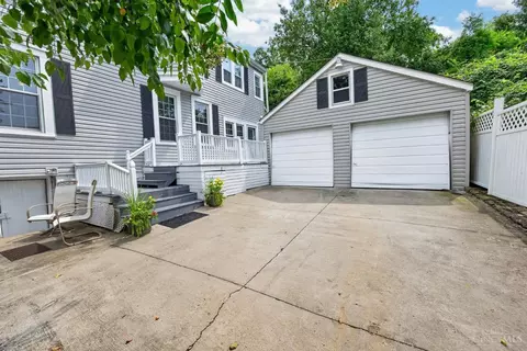 Exterior - 560 Delta Ave, Cincinnati, OH 45226 photo 8 of 13