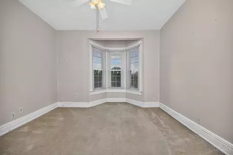 Bedroom - 560 Delta Ave, Cincinnati, OH 45226 photo 2 of 11