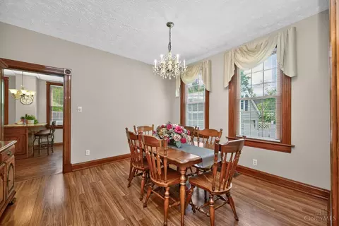 Dining - 560 Delta Ave, Cincinnati, OH 45226 photo 1 of 6