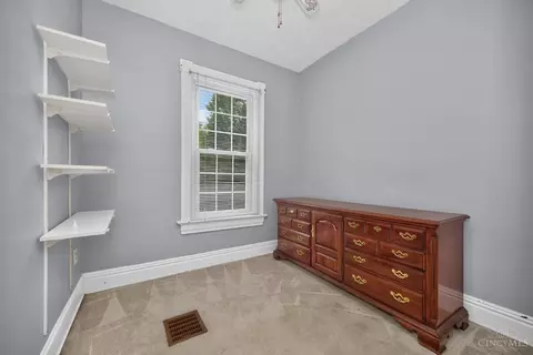 Bedroom - 560 Delta Ave, Cincinnati, OH 45226 photo 11 of 11