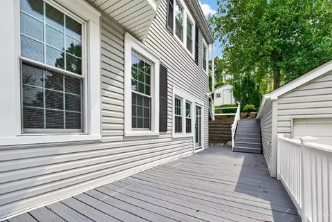 Exterior - 560 Delta Ave, Cincinnati, OH 45226 photo 6 of 13
