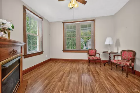 Living - 560 Delta Ave, Cincinnati, OH 45226 photo 4 of 4