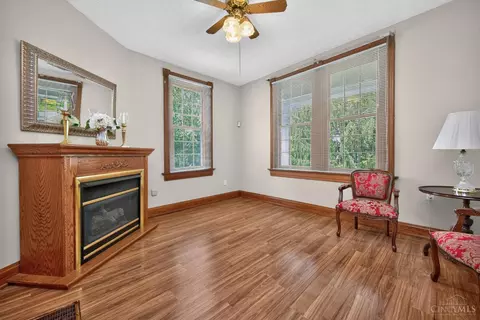 Living - 560 Delta Ave, Cincinnati, OH 45226 photo 3 of 4