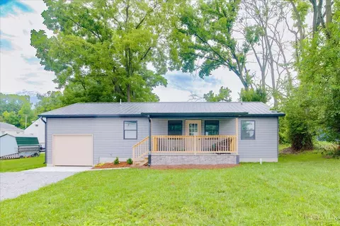 330 Macy Ln, Leesburg, OH 45135