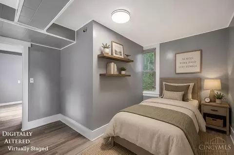 Bedroom - 153 Meridian St, Cincinnati, OH 45233 photo 2 of 2