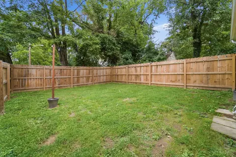 Exterior - 6002 High St, Fairfax, OH 45227 photo 5 of 7