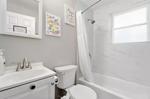 Bath - 6002 High St, Fairfax, OH 45227 photo 1 of 1