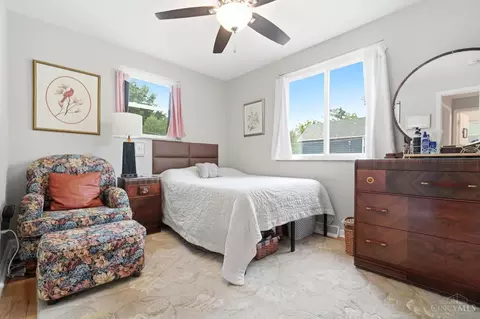 Bedroom - 6002 High St, Fairfax, OH 45227 photo 1 of 8
