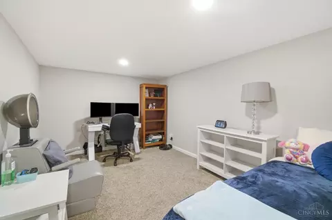 Bedroom - 6002 High St, Fairfax, OH 45227 photo 7 of 8
