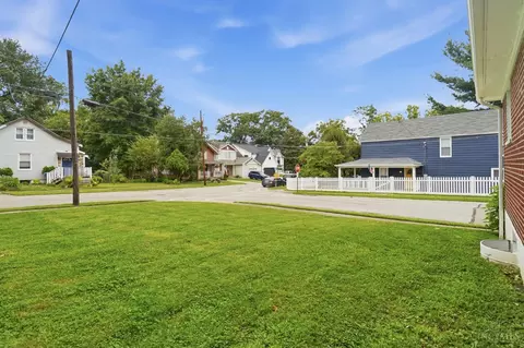 Exterior - 6002 High St, Fairfax, OH 45227 photo 7 of 7