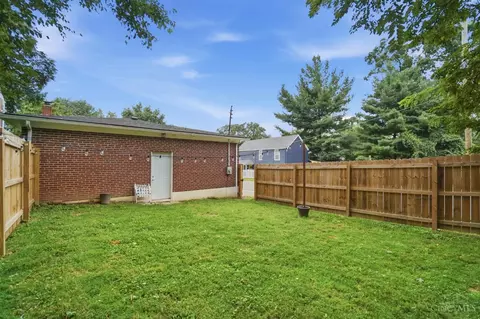 Exterior - 6002 High St, Fairfax, OH 45227 photo 4 of 7