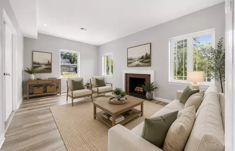 Living - 2545 Harrison Ave, Cincinnati, OH 45211 photo 3 of 3