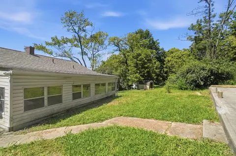 Exterior - 5474 River Rd, Cincinnati, OH 45233 photo 7 of 10