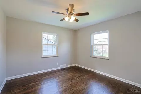 Bedroom - 3291 Tulsa Ct, Cincinnati, OH 45238 photo 1 of 5