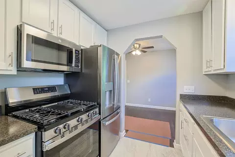 Kitchen - 3291 Tulsa Ct, Cincinnati, OH 45238 photo 3 of 3