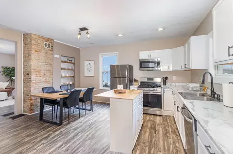 Kitchen - 2725 Hackberry St, Cincinnati, OH 45206 photo 2 of 3
