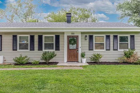 Exterior - 701 Easter Dr, Carlisle, OH 45005 photo 3 of 7