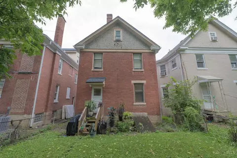 Exterior - 1063 Winfield Ave, Cincinnati, OH 45205 photo 5 of 7