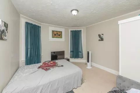 Bedroom - 1063 Winfield Ave, Cincinnati, OH 45205 photo 3 of 7