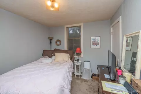 Bedroom - 1063 Winfield Ave, Cincinnati, OH 45205 photo 1 of 7