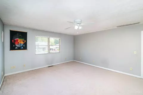 Bedroom - 175 Douglas Cir, Georgetown, OH 45121 photo 5 of 5