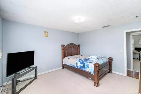 Bedroom - 175 Douglas Cir, Georgetown, OH 45121 photo 3 of 5