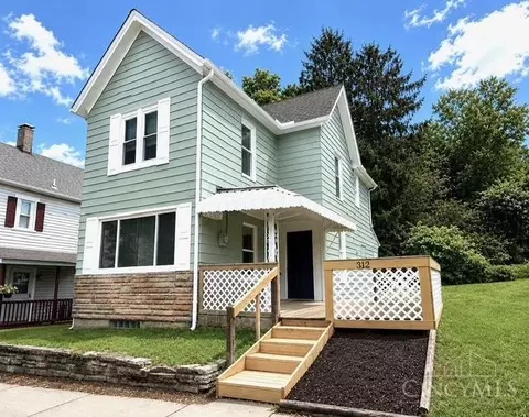 312 East St, Lebanon, OH 45036