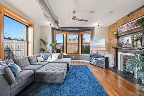 Living - 1237 Vine St, Cincinnati, OH 45202 photo 6 of 6