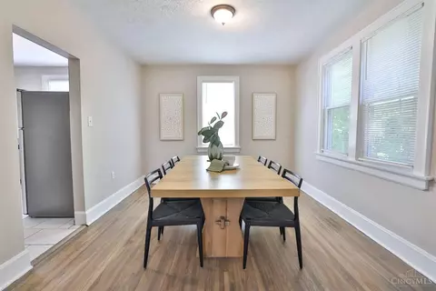 Dining - 3317 Hildreth Ave, Cincinnati, OH 45211 photo 1 of 3