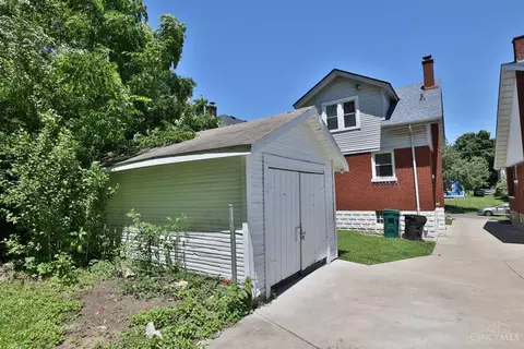 Exterior - 3317 Hildreth Ave, Cincinnati, OH 45211 photo 8 of 8