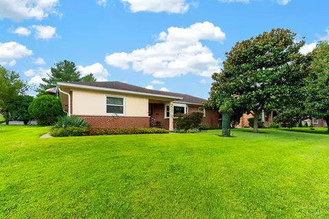 Exterior - 2317 Section Rd, Amberley, OH 45237 photo 8 of 8