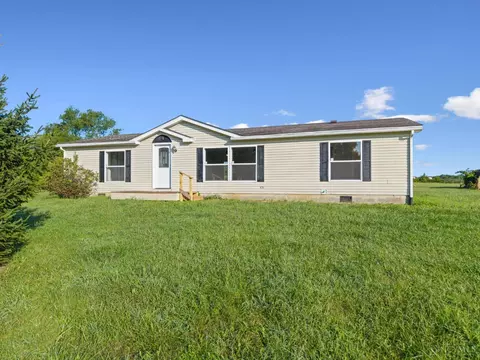 729 Francis Rd, Felicity, OH 45120