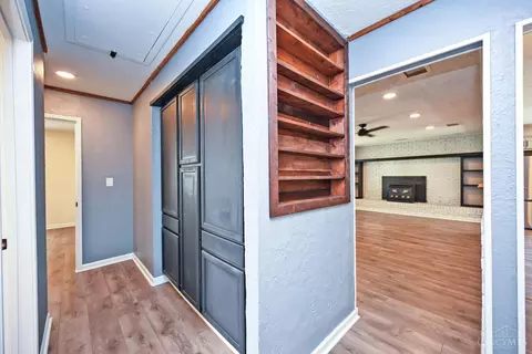 Entry Way - 6569 Graf Dr, Cincinnati, OH 45230 photo 3 of 3