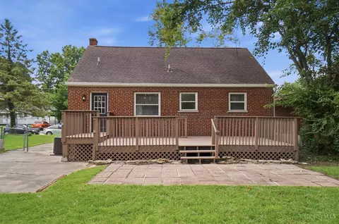 Exterior - 9315 Jericho Dr, Cincinnati, OH 45231 photo 5 of 9
