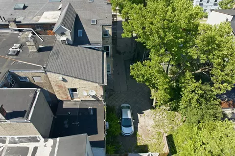 View/Area - 215 Warner St, Cincinnati, OH 45219 photo 1 of 2