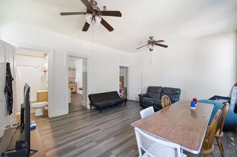Living - 215 Warner St, Cincinnati, OH 45219 photo 5 of 5