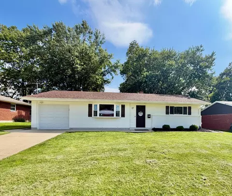 27 Lawndale Ave, Lebanon, OH 45036