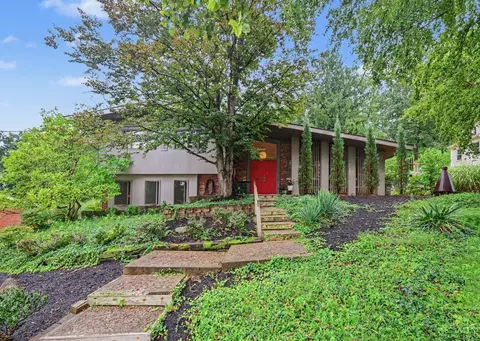 1138 Cryer Ave, Cincinnati, OH 45208