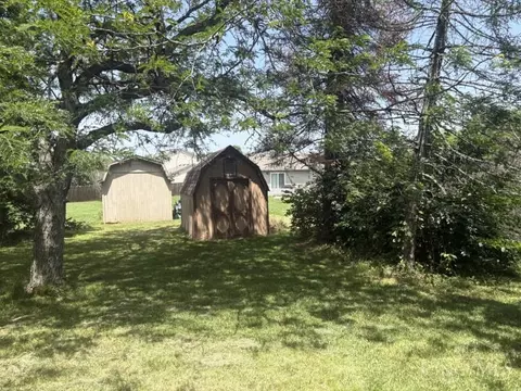 Exterior - 7310 Fairground Rd, Blanchester, OH 45107 photo 3 of 4