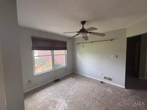 Living - 7310 Fairground Rd, Blanchester, OH 45107 photo 2 of 4